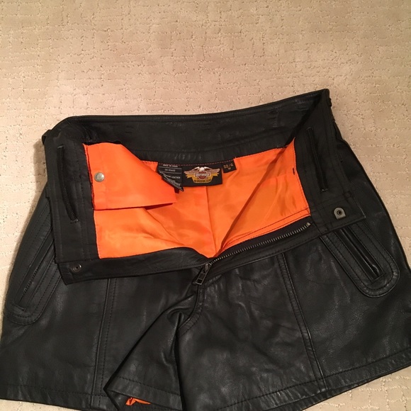 Harley Davidson Leather shorts - Picture 1 of 8
